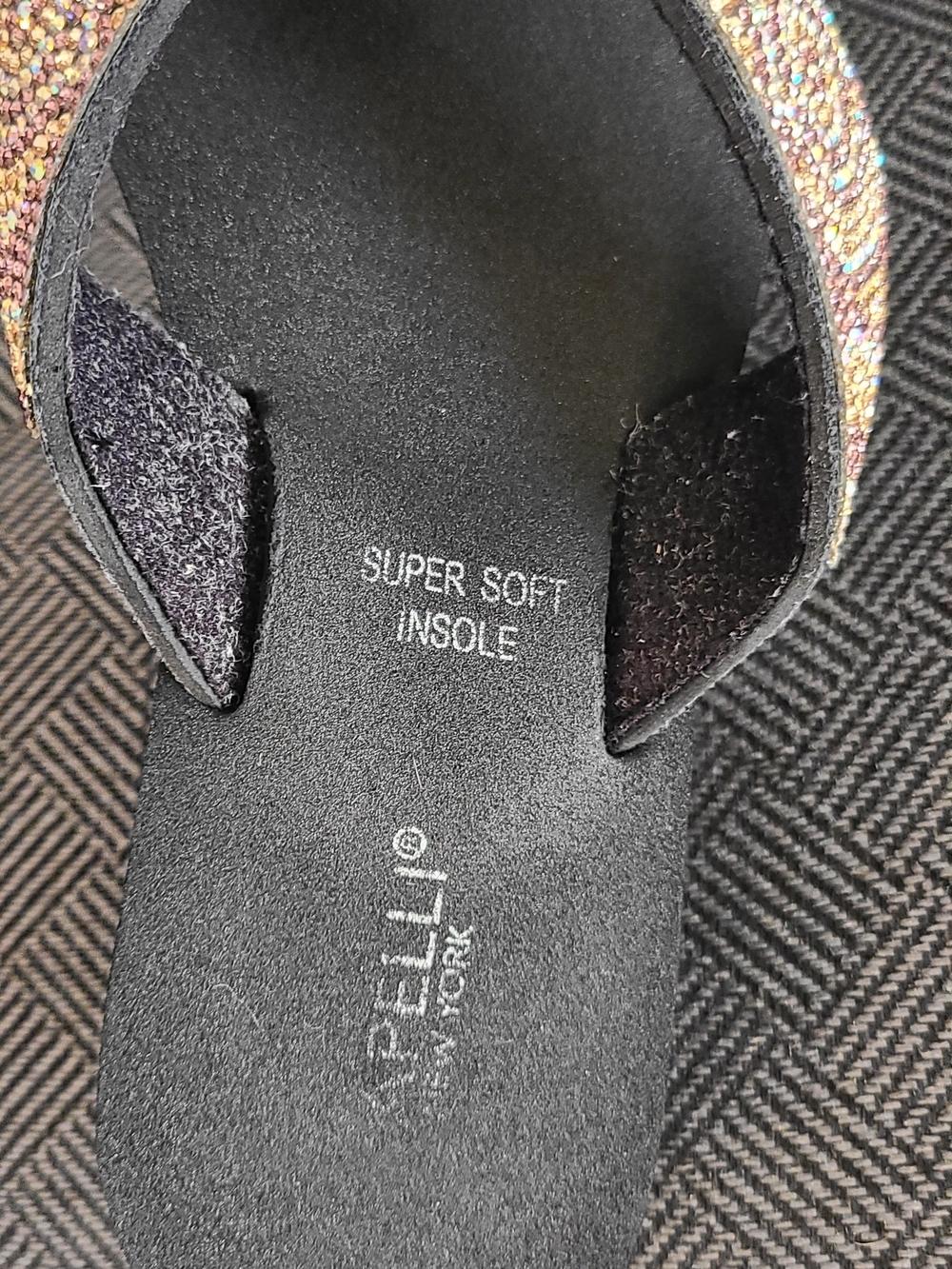 Women's Black Beaded Platform Flip Flop Sandals - Picture 7 of 7